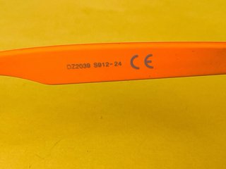 Occhiali da sole Wayfarer arancioni