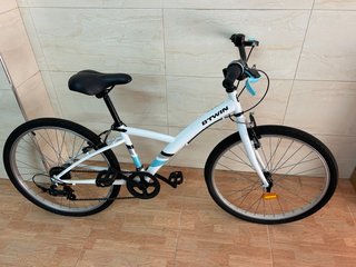 Bicicleta BTWIN blanca