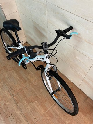 Bicicleta BTWIN blanca