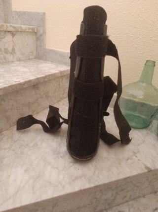 Bota ortopédica ajustable