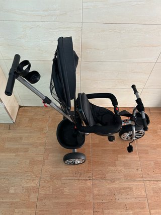 Triciclo para bebé negro