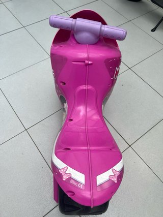 Moto y patinete Minnie Mouse