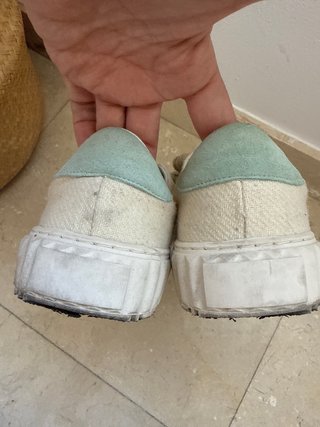 Tenis para verano beige y verde