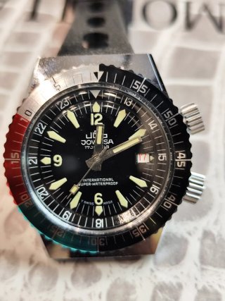Reloj Diver Jowissa Super-Waterproof Negro y Pla