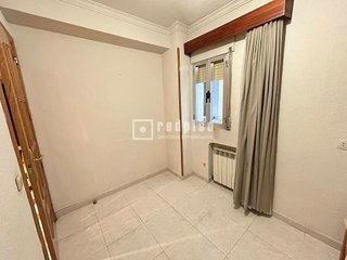 Piso en venta en Peñagrande en Madrid