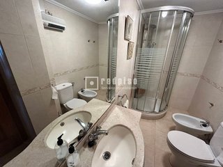 Piso en venta en Peñagrande en Madrid