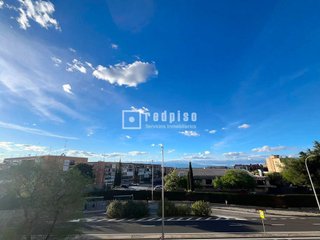 Piso en venta en Peñagrande en Madrid