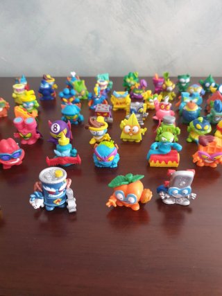 Lote Muñecos Superthings