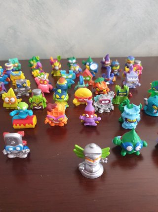 Lote Muñecos Superthings