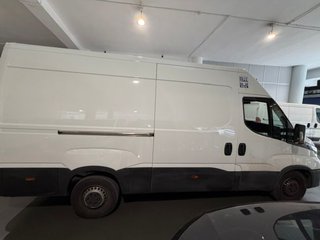 Iveco Daily Furgón 35S16 L2H2 FRIGORIFICO