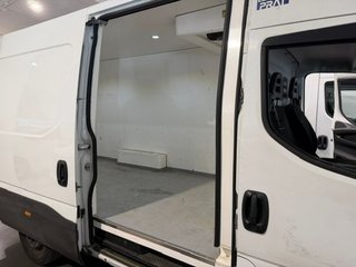 Iveco Daily Furgón 35S16 L2H2 FRIGORIFICO