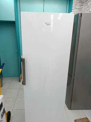 @Nevera Vertical Beko No Frost Con Garantía@