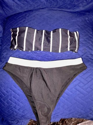 Bikini Rayas Blanco y Negro