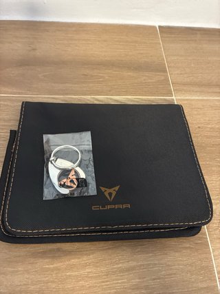 Carpeta Cupra