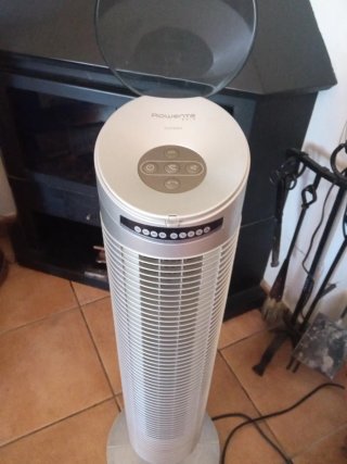 Ventilador Torre Plata y Negro