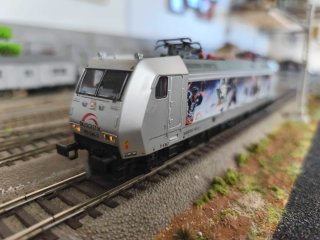 PIKO locomotora  185 Ref. 57476 Kassel Huskies DIG