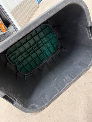 Arqueta de riego rectangular verde