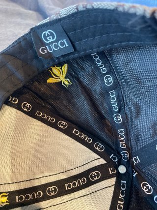 Berretto Gucci Beige con Strisce Verdi e Ape