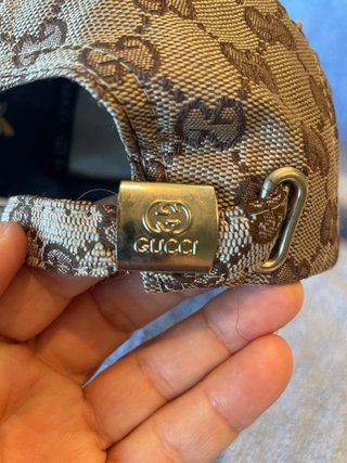 Berretto Gucci Beige con Strisce Verdi e Ape
