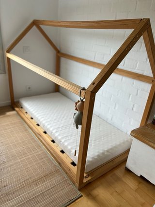 Cama Montessori de madera