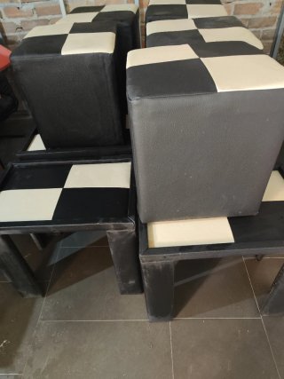 Tavolo da terrazza senza vetro + sgabelli nuovi