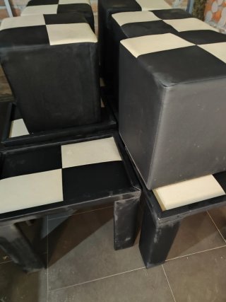 Tavolo da terrazza senza vetro + sgabelli nuovi