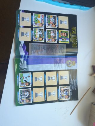 Álbum Liga Fútbol 95/96 + 200 cromos