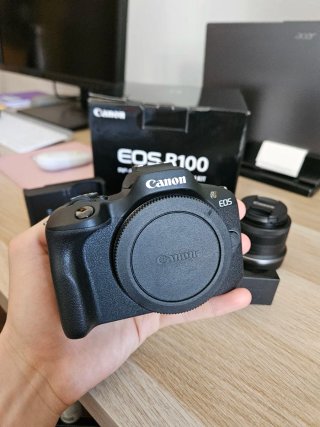 Canon EOS R100 + Objetivo RF-S 18-45mm