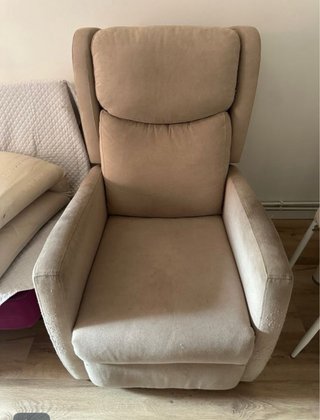 Sillón reclinable beige 1 plaza + funda