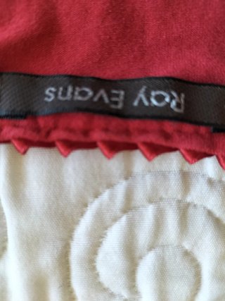 Camiseta roja manga corta con botones