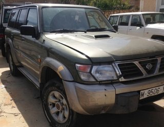 47560 26110vb127 piloto del der nissan patrol 2.8