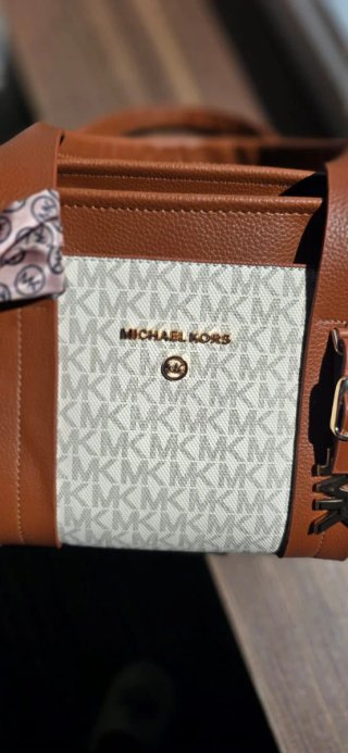Bolso Michael Kors. Dísel, Chanel