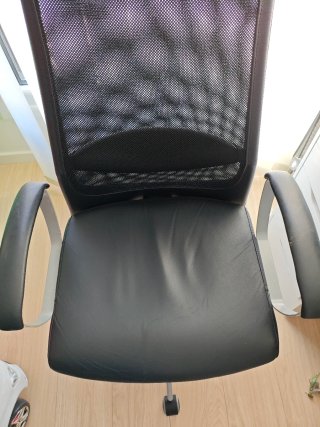 Silla de trabajo MARKUS negra