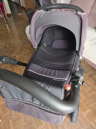 Cuna y carrito de bebé