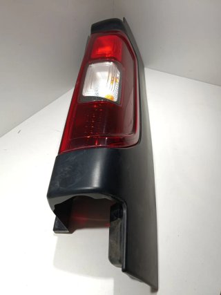 Piloto Trasero Renault Trafic III Izq