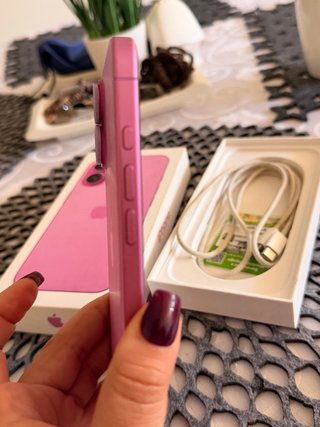iPhone 16 Rosa