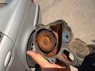 Bomba de agua BMW 530d E39 motores m57