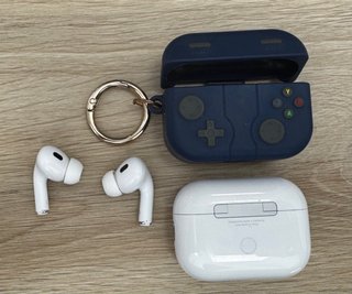 AirPods Pro (2ª generazione) ORIGINALI + custodia