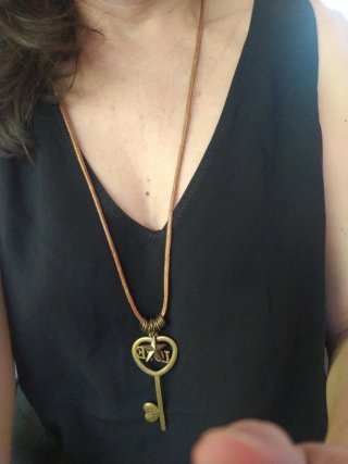 Collar Love You cuero y metal