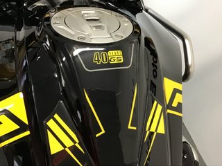 BMW R1250GS 40 Aniversario Negra/Dorada