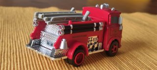 "ROJO" CAMIÓN DE BOMBEROS