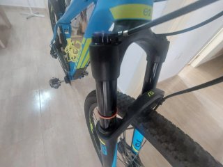 Bicicleta Trek 29 Carbono