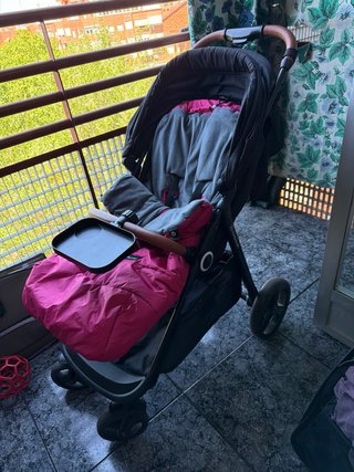 Silla de paseo Kinderkraft con bolso, saco termico