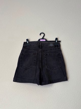 Pantalón vaquero negro tiro alto T36 Stradivarius