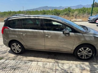 Peugeot 5008 2016