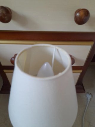Lámpara de mesa tela y metal