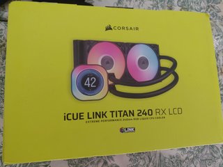 Corsair iCUE LINK TITAN 240 RX LCD Refrigeración