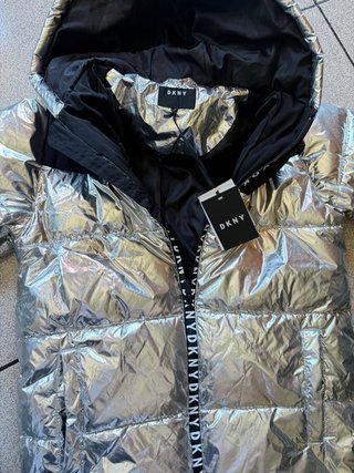 Chaqueta DKNY Metalizada Plata Nueva con Etiqueta