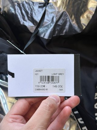 Chaqueta DKNY Metalizada Plata Nueva con Etiqueta