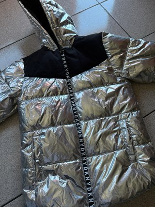 Chaqueta DKNY Metalizada Plata Nueva con Etiqueta